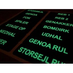 Glowfast glow-in-the-dark labels. St 1 Dansk