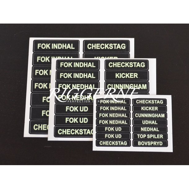Glowfast glow-in-the-dark labels. St 3 Dansk